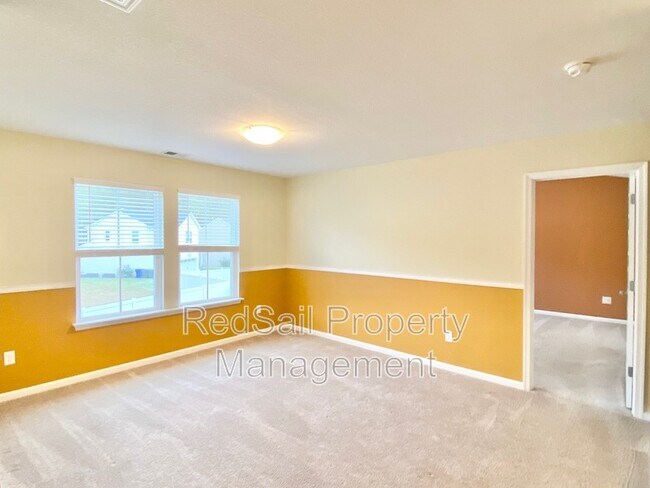 Building Photo - 264 Veterans Ct