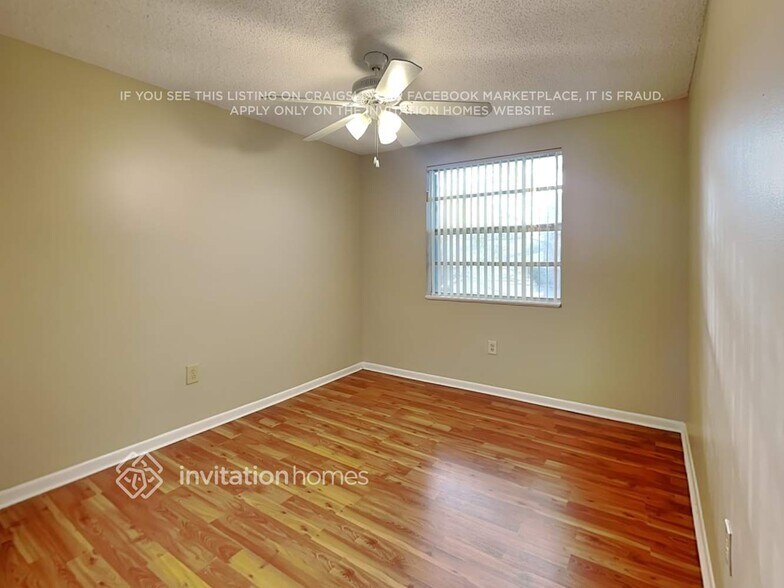 Building Photo - 14075 Langley Pl