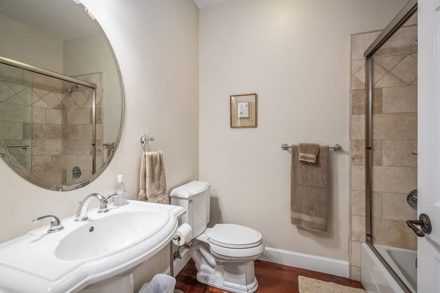 Building Photo - 7211 Eads Ave