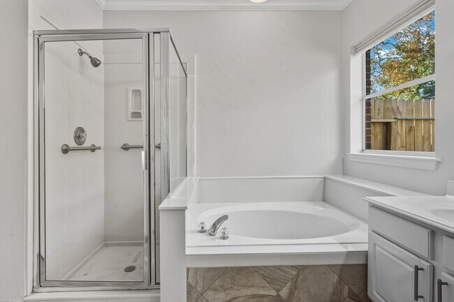 Building Photo - 20814 Lake Park Trail