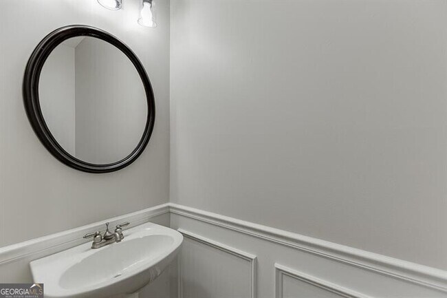 Building Photo - 1795 Lake Heights Cir