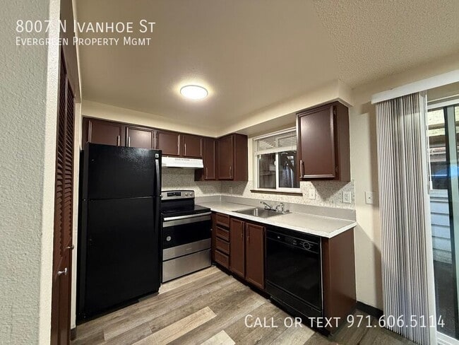 Building Photo - 8007 N Ivanhoe St