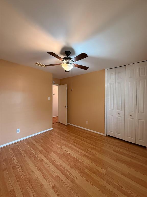 Building Photo - 4827 Sunshine Dr