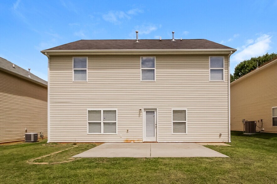 Building Photo - 1415 Ladora Dr