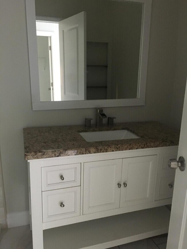 Building Photo - 14225 Citrus Dr