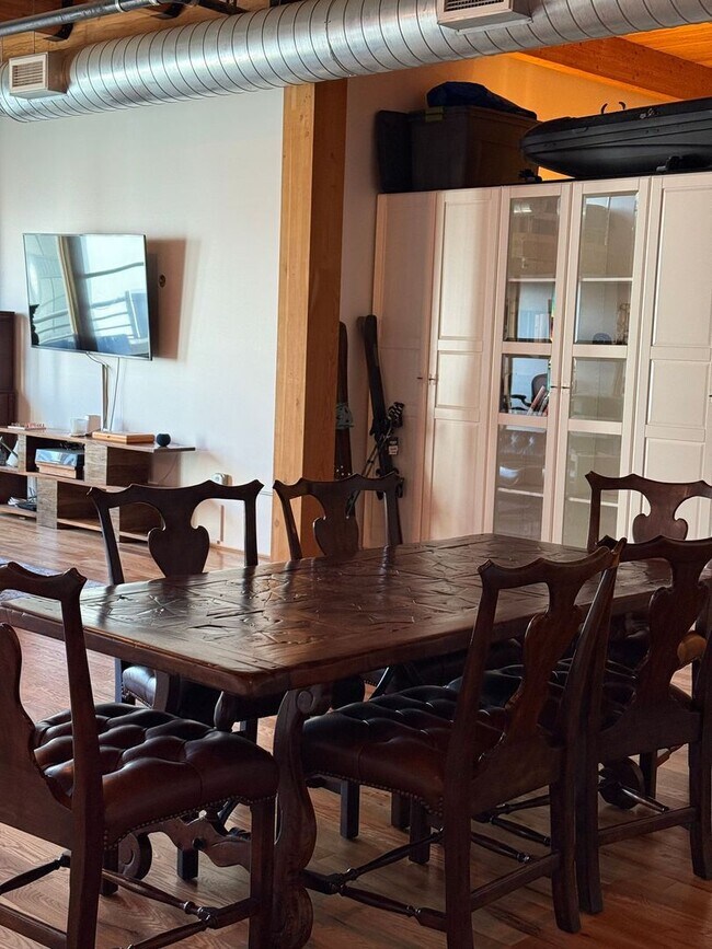 Building Photo - Full Service Executive Fully Furnished All Inclusive Architectural Penthouse Loft Downtown Denver