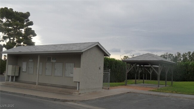 Building Photo - 561 Sellers Pl