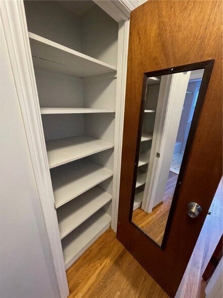 Building Photo - 214 E Spruce St