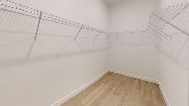 Building Photo - 7773 Lakes Edge Ln