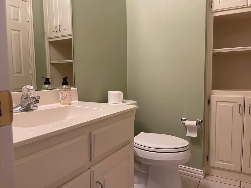 Building Photo - 716 Ticonderoga Dr