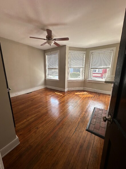 Building Photo - 417 Gilmer St