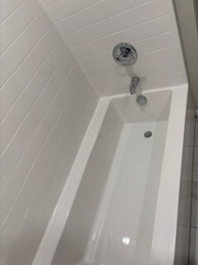 Building Photo - First Month Free! Beautiful New Home!