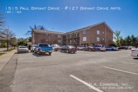 Building Photo - 1515 Paul Bryant Dr