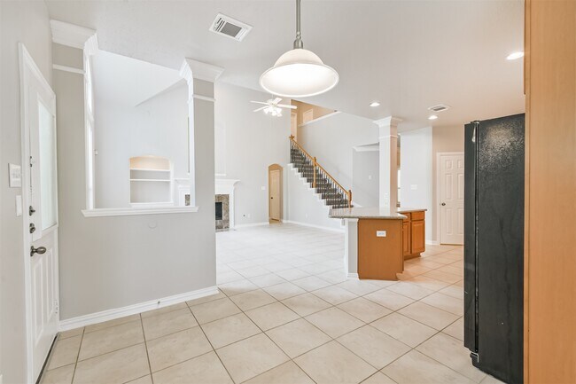 Building Photo - 6 Cordella Pl