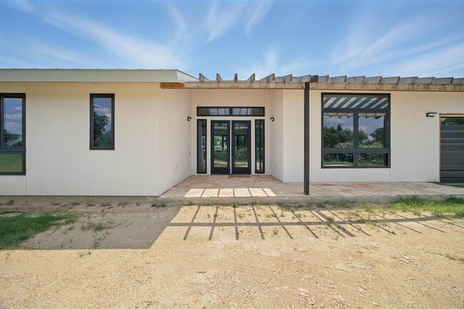 Building Photo - 1800 Man O War Dr