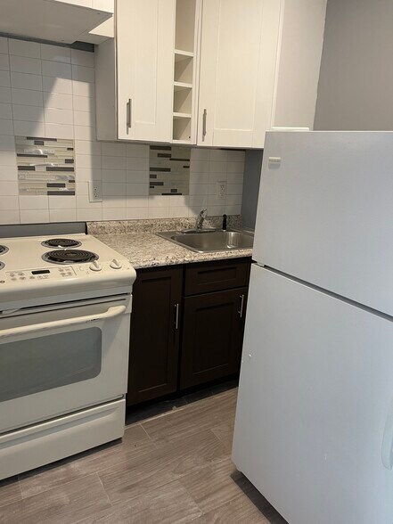 Building Photo - 867 N 50th St