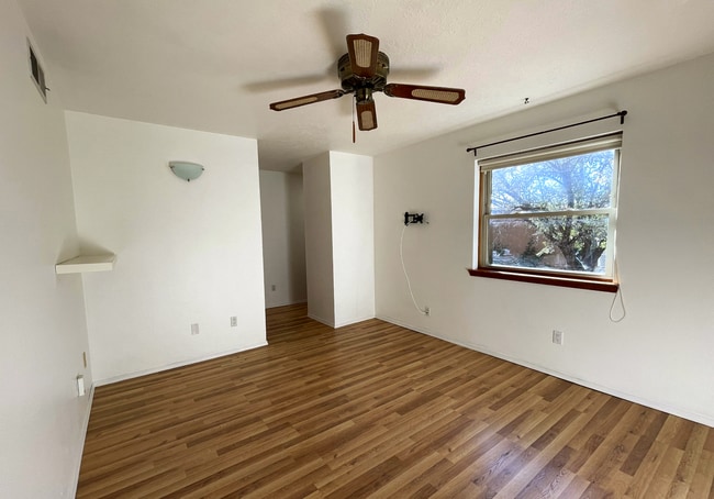 Building Photo - 1876 Brillante Ln