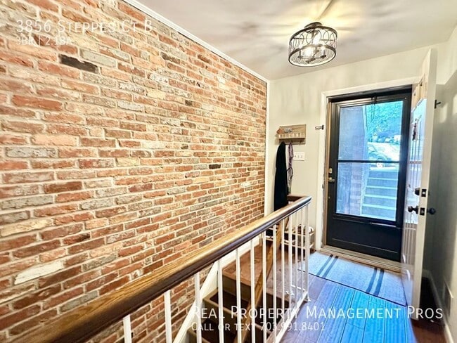 Building Photo - 3856 Steppes Ct