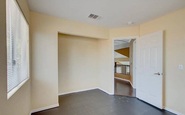 Building Photo - 2425 Tottingham Rd