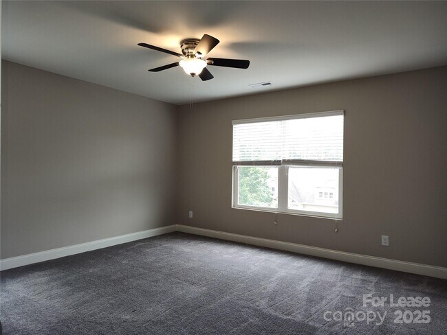 Building Photo - 9415 Segundo Ln