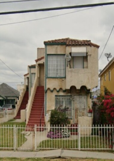 Building Photo - Spacious 2-Bedroom Apartment in Prime Los ...
