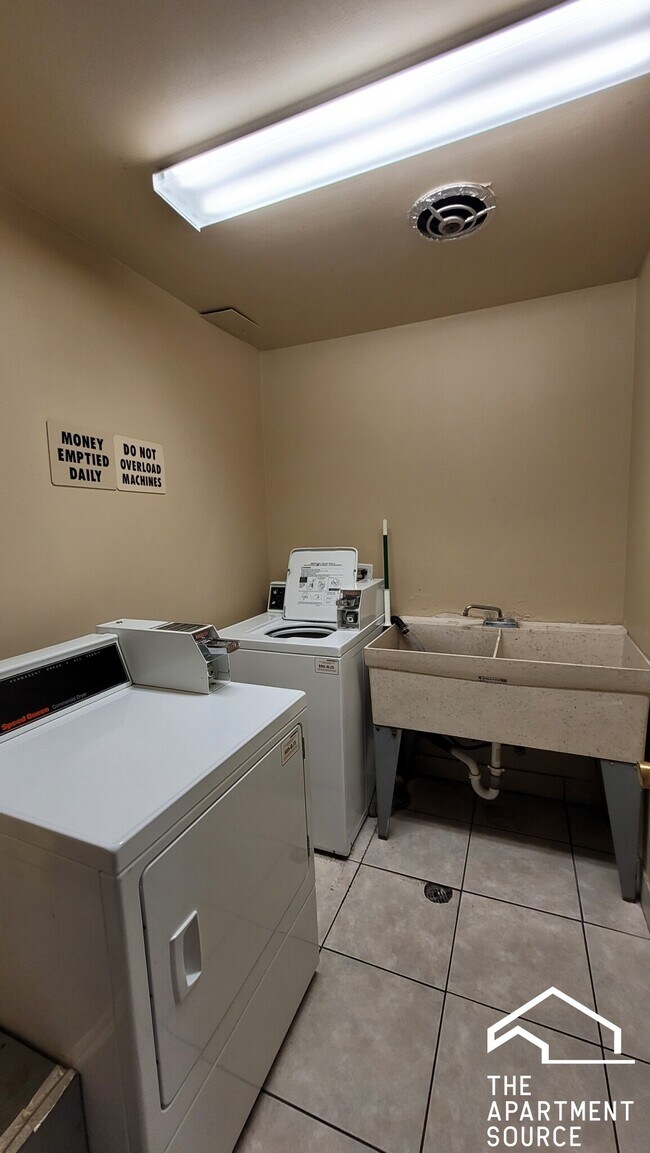 Building Photo - 7300 W North Ave