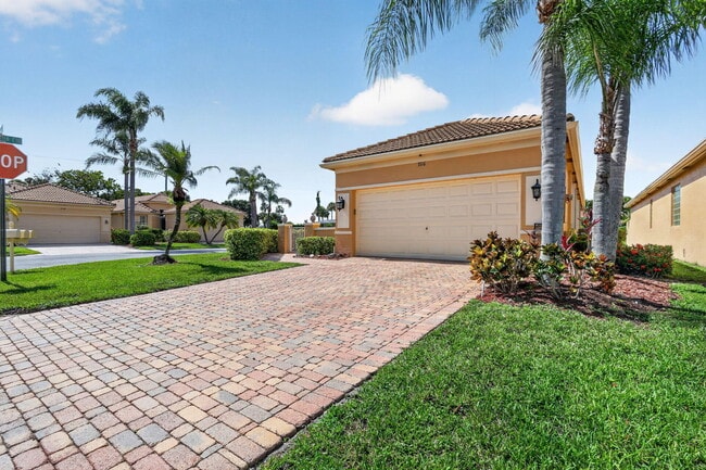 Building Photo - 7116 Cataluna Cir
