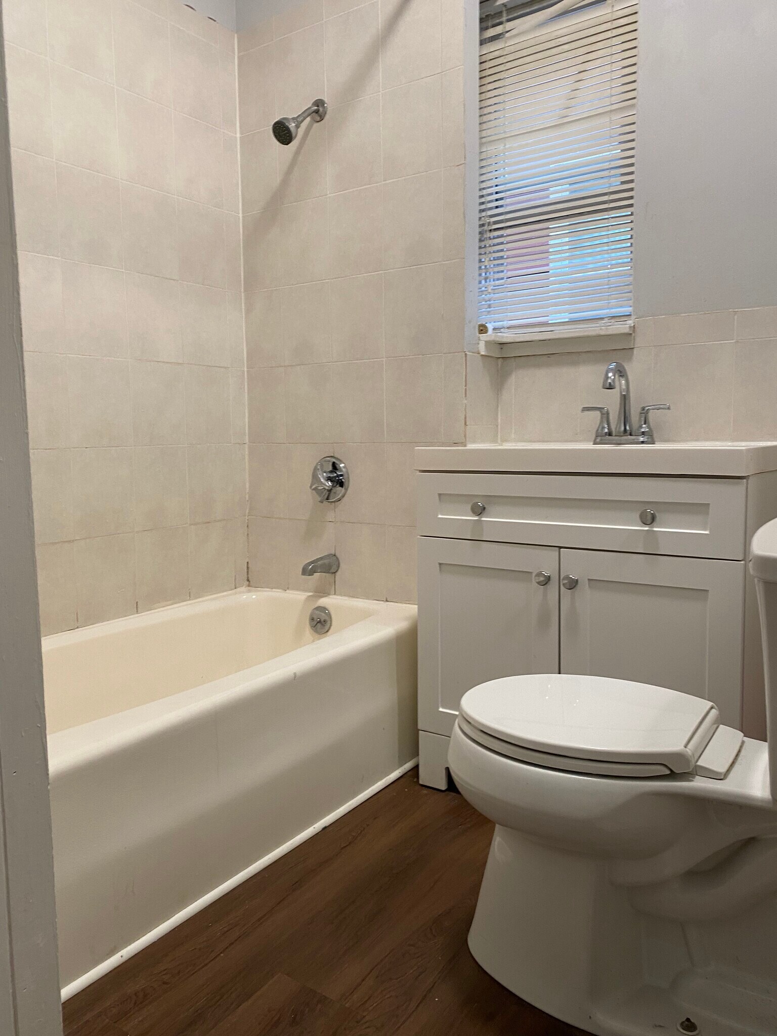 Building Photo - 16 Woodcliff St