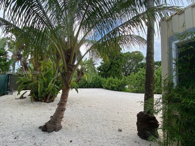 Building Photo - 58xx SW 122nd Ave