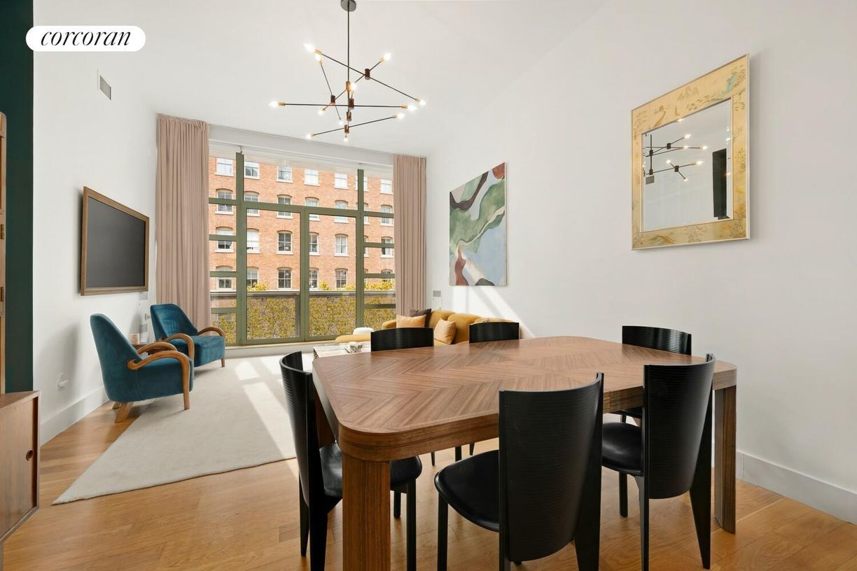 Building Photo - 48 Laight St