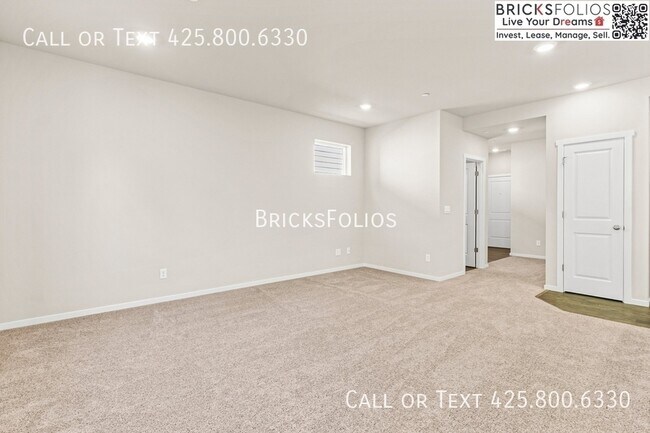 Building Photo - 4237 Pronghorn Pl