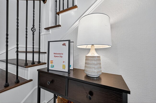 Building Photo - 1505 Wentworth St