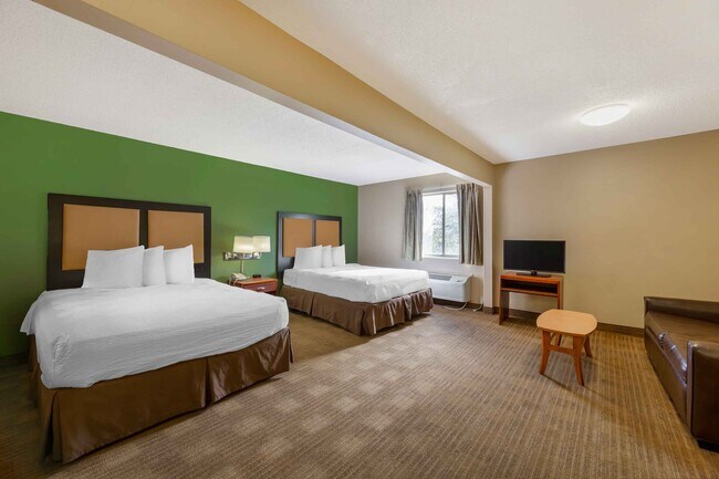 Building Photo - Furnished Studio-Cincinnati - Blue Ash - Reagan Highway