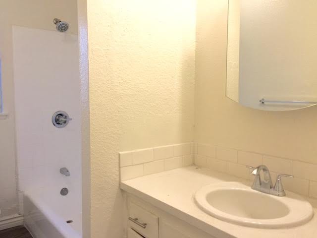 Building Photo - 4847 W Slauson Ave