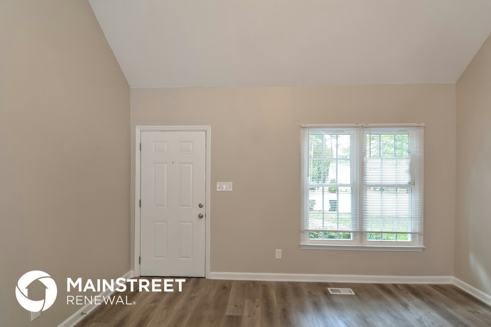 Building Photo - 4700 Thurmount Pl