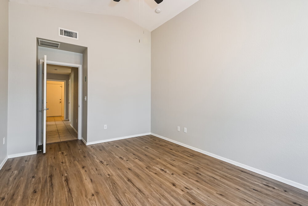 Building Photo - 10354 E Ravenswood St