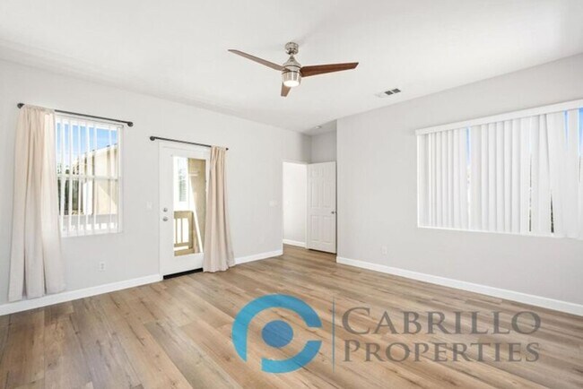 Building Photo - 12177 Pepper Tree Ln
