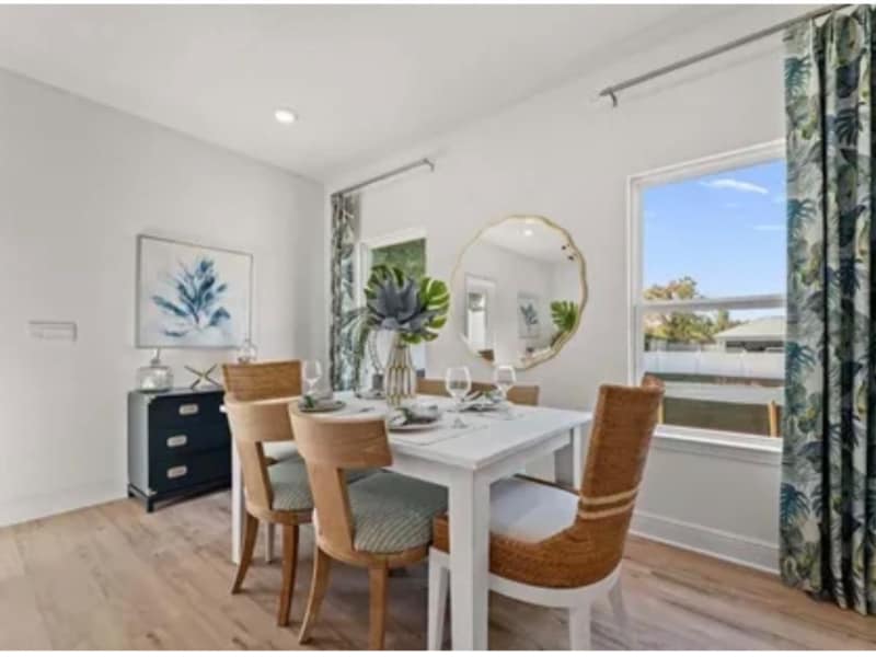 Building Photo - 2 Redbird Lp