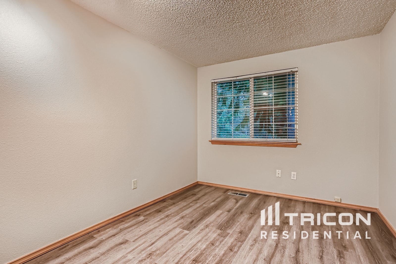 Building Photo - 515 SW 328th Ct
