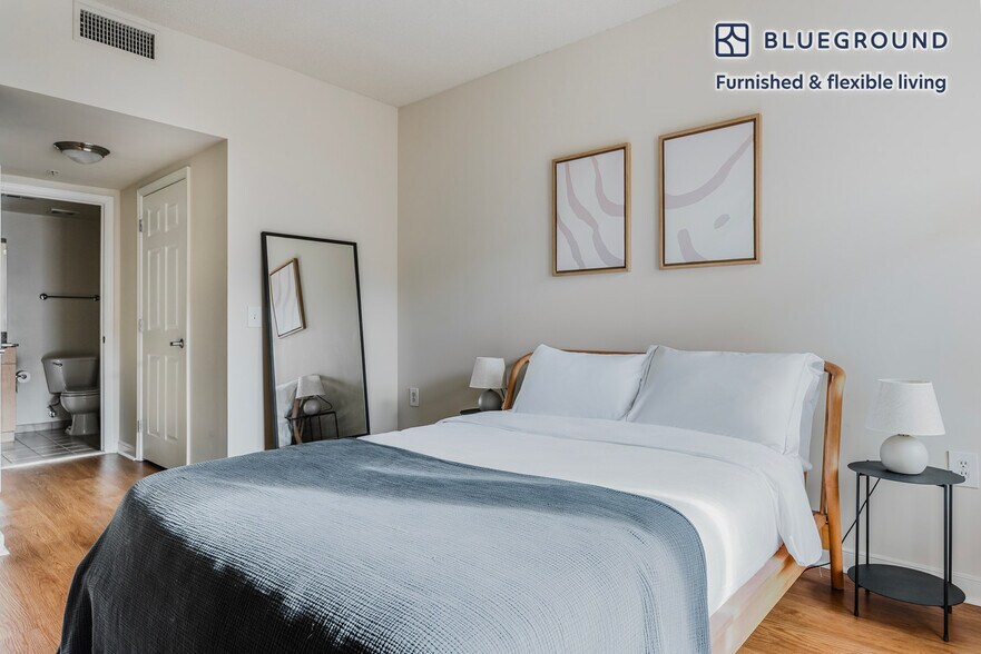 Building Photo - 2400 M St NW