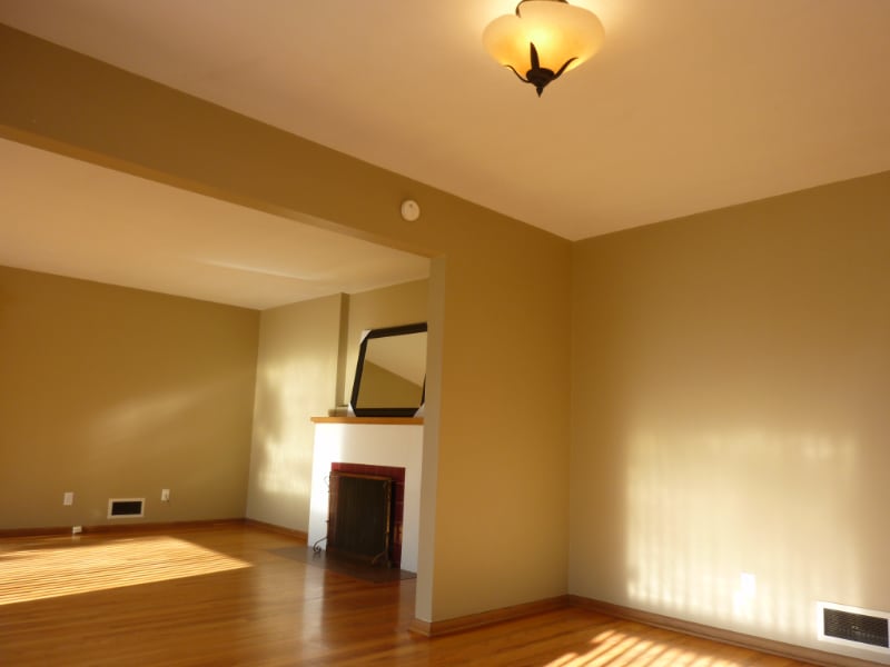 Building Photo - 719 E 35th Ave