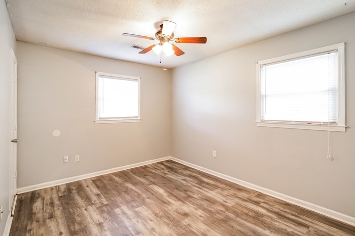 Building Photo - 614 Beauregard Rd