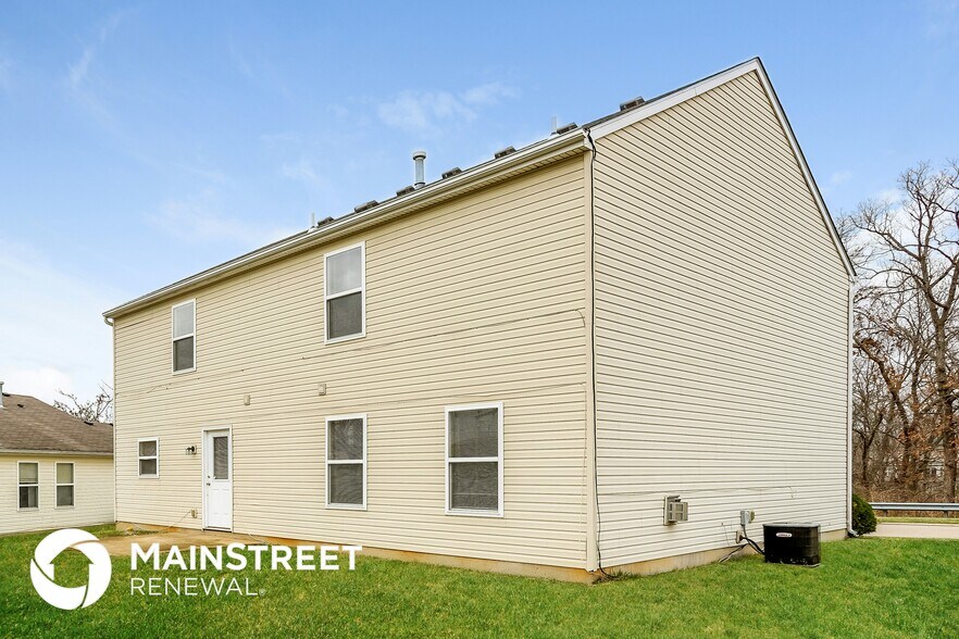 Building Photo - 4001 Glengarry Dr