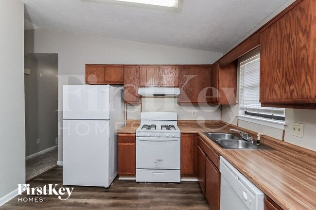 Building Photo - 1127 Cherokee Heights