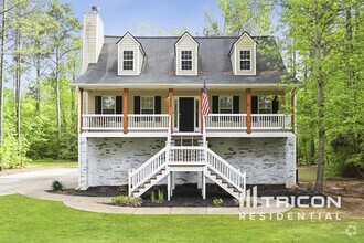 Building Photo - 1029 Matthews Way
