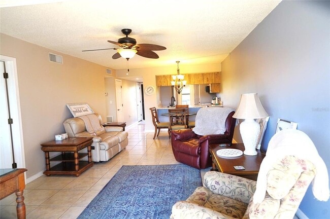 Building Photo - 1999 Kings Hwy