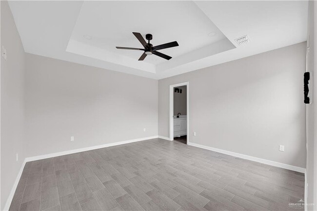 Building Photo - 16 Tower Oak Dr