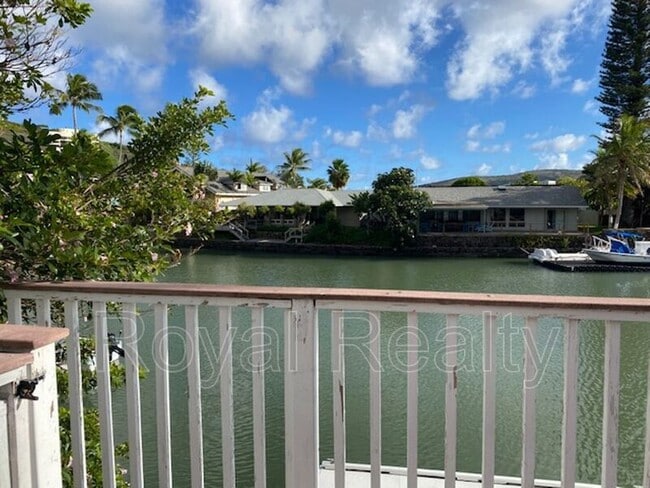 Building Photo - 6637 Hawaii Kai Dr