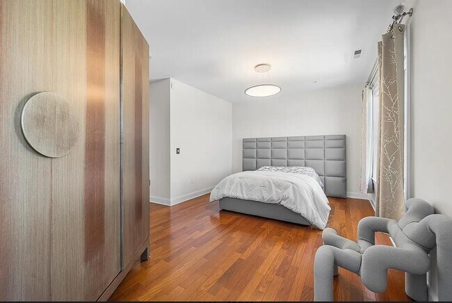 Building Photo - 20 Ave at Port Imperial