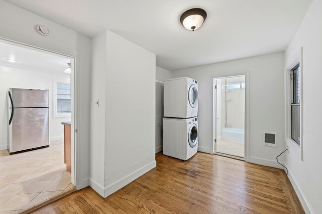 Building Photo - Charming Two Bedroom Condo in Dolores Heights - Please Contact for Showing Availability!